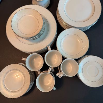 Southwicke China Set-DR