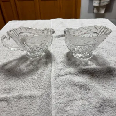 Gorham Holiday Traditions C701 Crystal Sleigh Creamer & Sugar Bowl Set