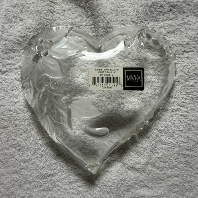 Mikasa Christmas Bloom Crystal Heart Dish 6-1/4" Poinsettia Germany w/ Label