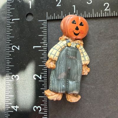 Vintage pumpkin scarecrow pin