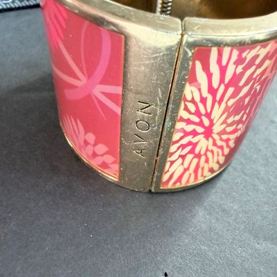 Vintage Avon pink enamel bracelet