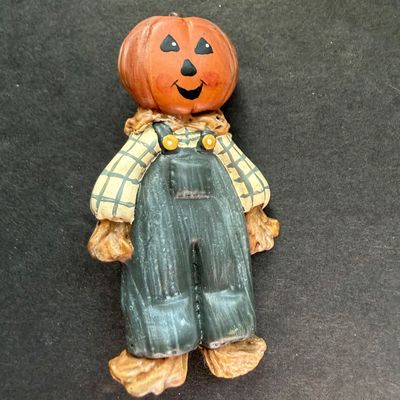 Vintage pumpkin scarecrow pin
