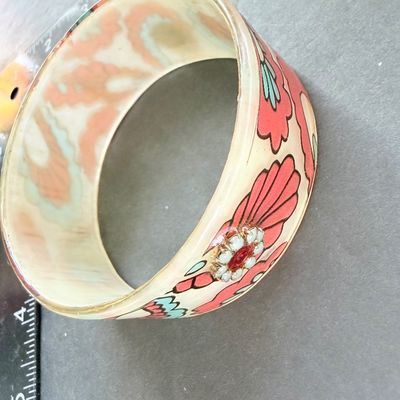 Beautiful vintage pastel colored bracelet