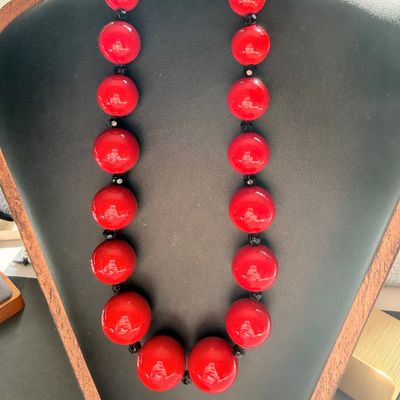 Vintage red beaded necklace