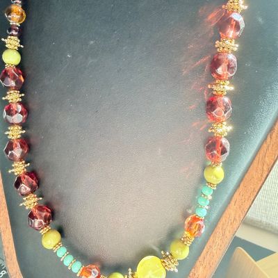 Crystal colorful type beaded vintage style necklace