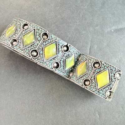 Lime green and turquoise silver tone stretch bracelet