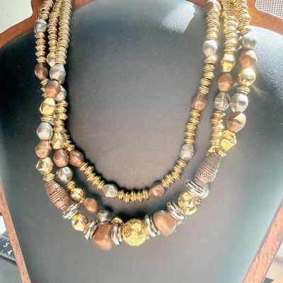 Vintage Liz Claiborne necklace