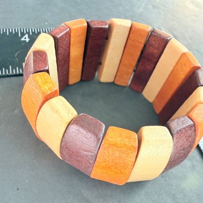 Wood type stretch bracelet
