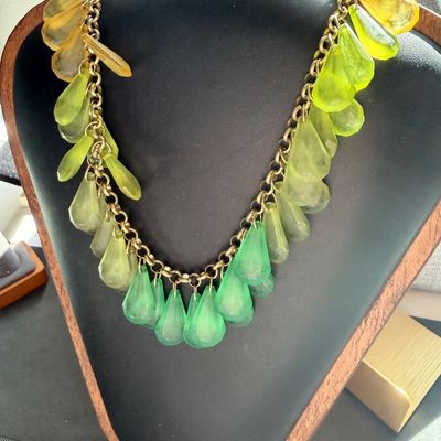 Vintage cold water creeks green tone necklace