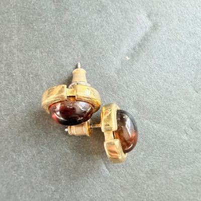 Amber type stone stud earrings vintage stylr