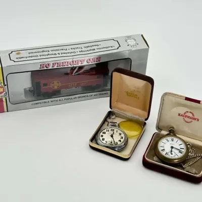 Pocket Watch & HO Scale Model Train – Aristocrat Railroad Special, Sears Pocket Watch with Cases