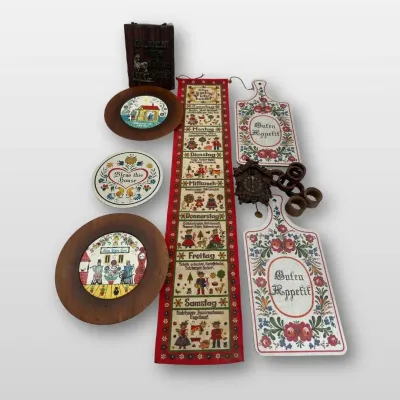 German Folk Art Decor Wall Hanging Cuckoo Clock Cutting Boards Trivets