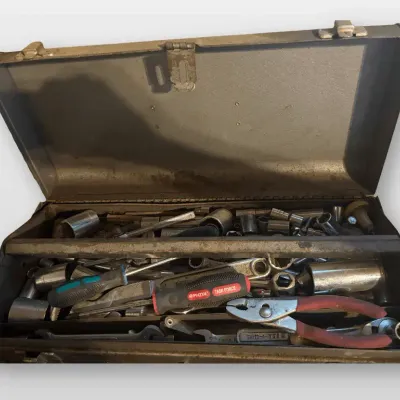 Craftsman Metal Toolbox Organizer Ratchet Sockets Screwdrivers Pliers Set
