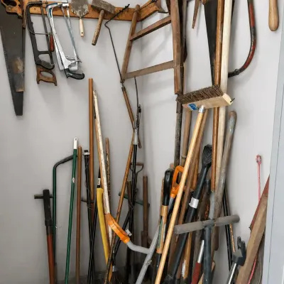 Hand Tools & Garden Equipment