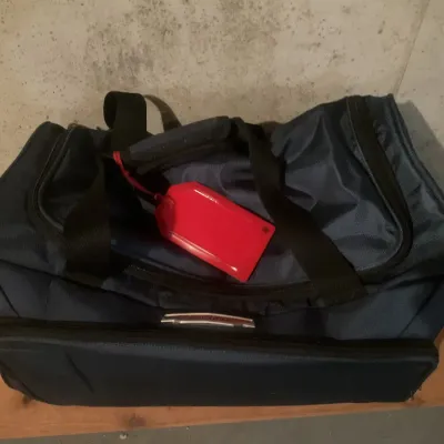 Samsonite Navy Blue Handbag Duffel Bag Carry On Luggage