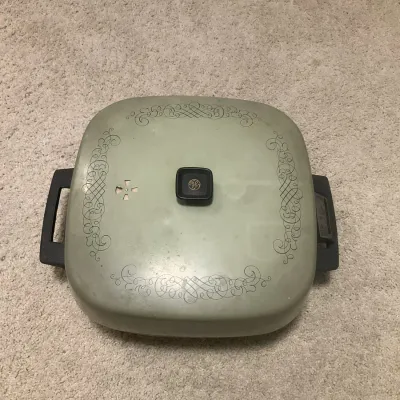 Vintage Green General Electric 120V Electric Skillet with Temperature Control, 