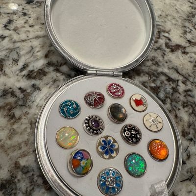 Sale Photo Thumbnail #242: .925 Kameleon Jewel Pops with case