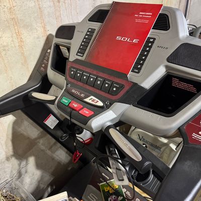 Sale Photo Thumbnail #163: Like new Sole Treadmill 