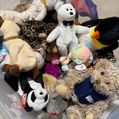 Sale Photo Thumbnail #124: New beanie babies 