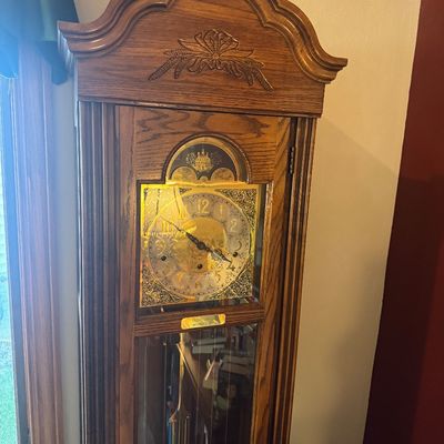Grandfather clock 
