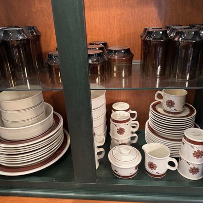 Vintage Daily Dining dinnerware set