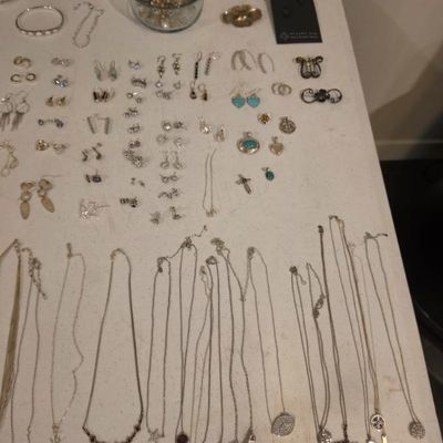 Sale Photo Thumbnail #180