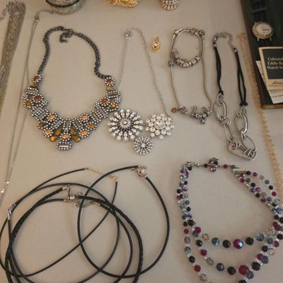 Sale Photo Thumbnail #165