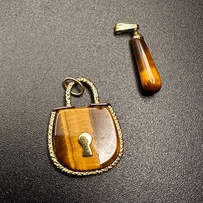Sale Photo Thumbnail #833