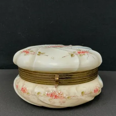 Satin Glass Dresser Box 