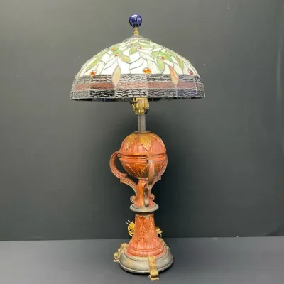 Tiffany-Style Table Lamp