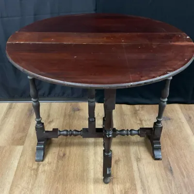 Gateleg Drop Leaf Table 