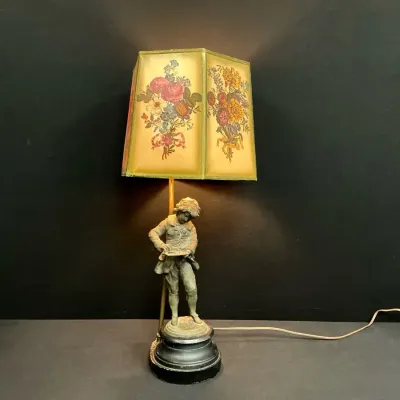 Vintage Figural Table Lamp 