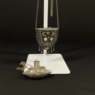 Sajai Metal Coin Purse & Perfume Holder