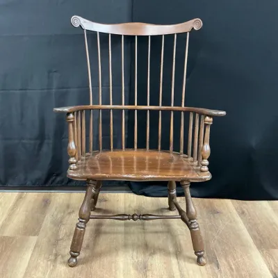 Windsor-style Armchair 