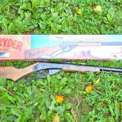 Daisy Red Ryder 2000 Millennium Edition BB Gun With Original Box 