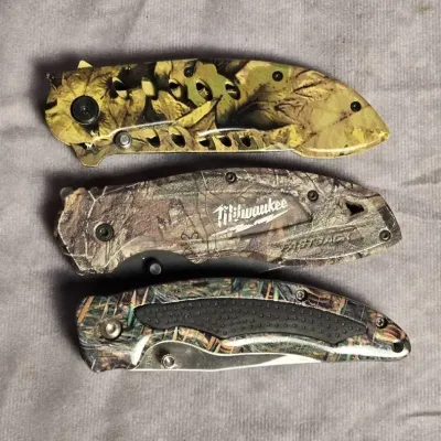 Set Of 3 Camo Print Pocket Knives