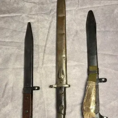 Bayonet Lot 2 (3pc)