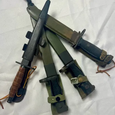 Bayonet (4pieces) Lot 1