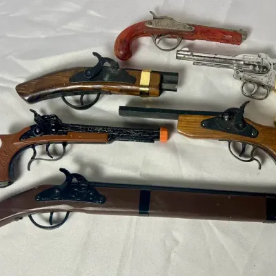 Lot Of 6 Toy Guns (Lot 3)