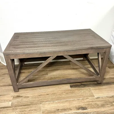 Aluminum Rustproof Outdoor Coffee Table with Rustic Finish 