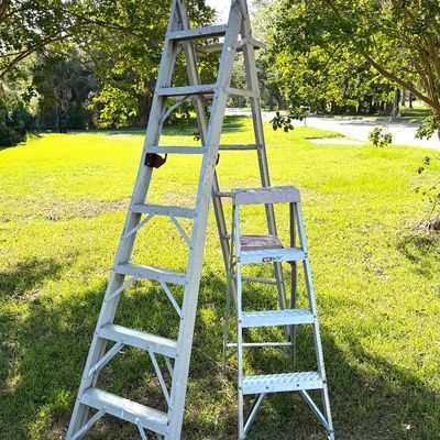 Set of 2 Ladders - One Extension and One Step Ladder 