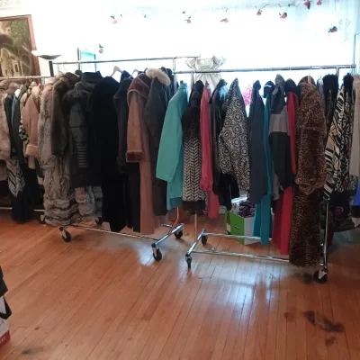 Sale Photo Thumbnail #105