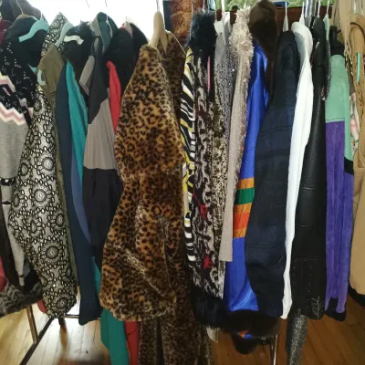 Sale Photo Thumbnail #102