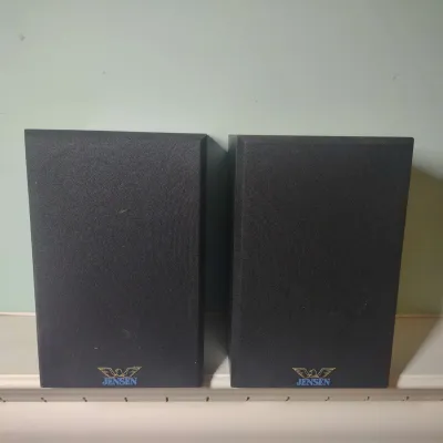 Jensen C-JR Bookshelf Speakers