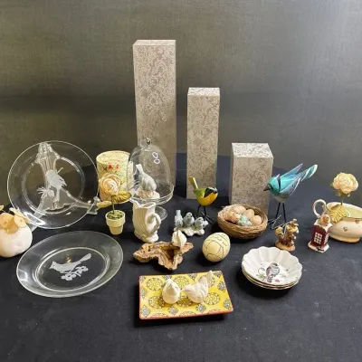 Assortment Of Bird Decor 