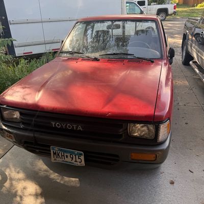 Sale Photo Thumbnail #26: 1991 Toyota pick up, we have four different sets of Toyota keys. None of them are Turning in the ignition. The neighbor stated that the vehicle was his daily runner, but we are unable to start it. Clean title, VIN number
 JT4RN8187M5108476.