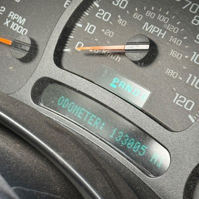 Sale Photo Thumbnail #4: 2005 Chevy Silverado
Runs and drives, battery is not functioning, we had to use a jumper pack to get it to run. Once it started ran and drove fine. Has not been on the road In several years, last licensed in 2023.

VIN number 1GCEK19B25E156366
