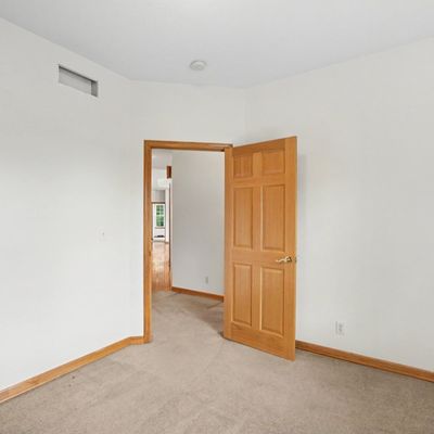 Sale Photo Thumbnail #28