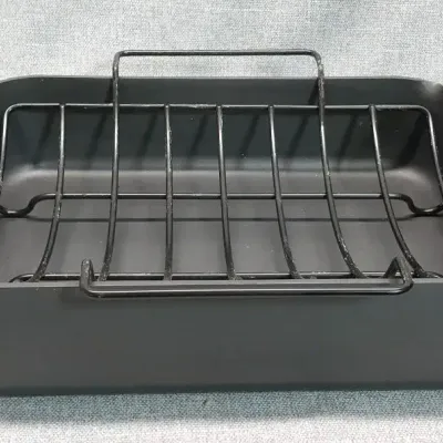 Pampered Chef Roaster 