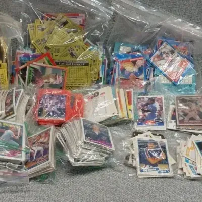 Mystery Lot of Baseball Cards